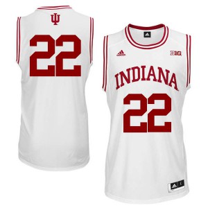 Mens Indiana Hoosiers #22 Clifton Moore White Alumni Jersey 449908-141